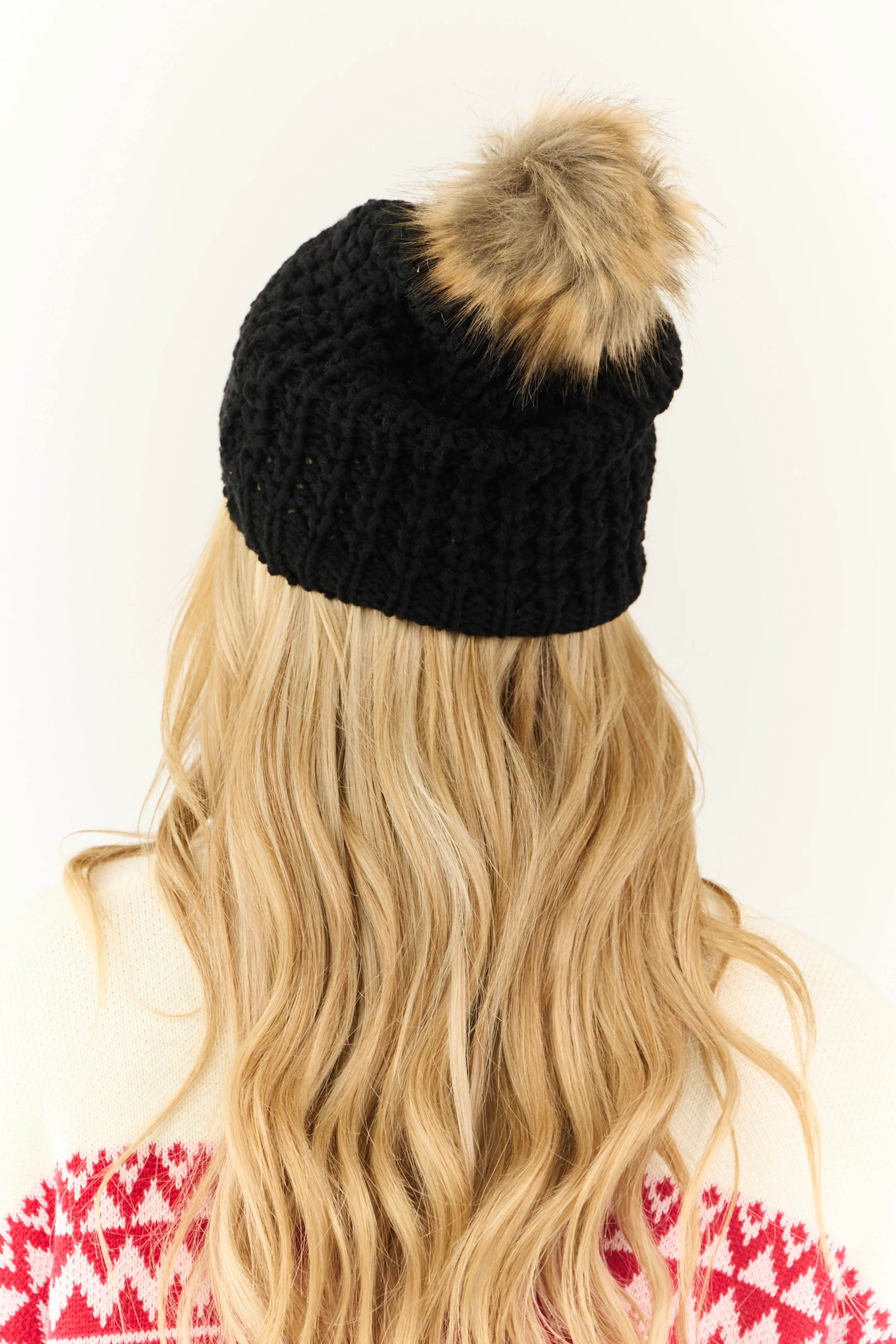 Black Faux Fur Pom Pom Textured Knit Beanie - Image 4