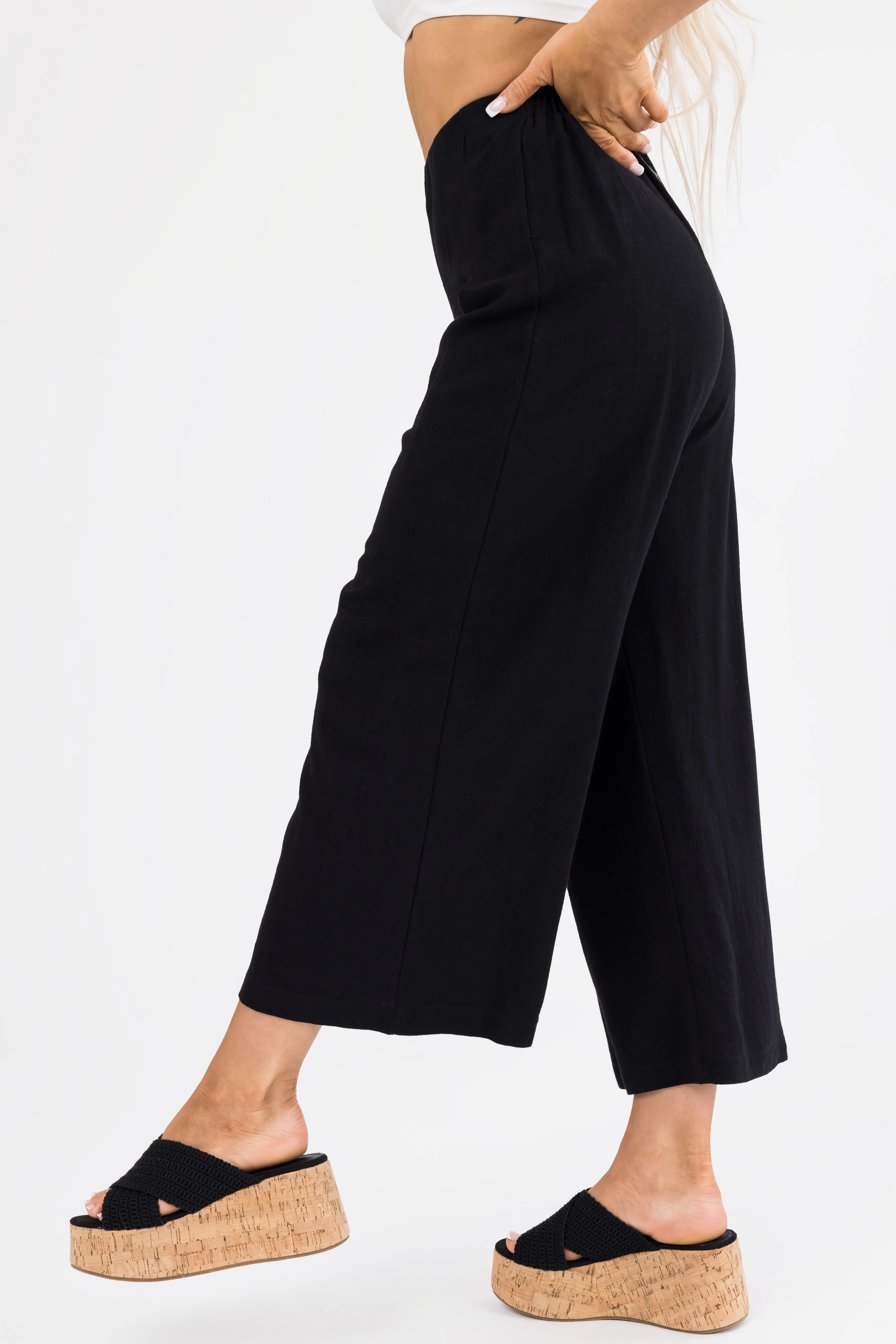 Black Pleated Cropped Palazzo Pants - Image 3