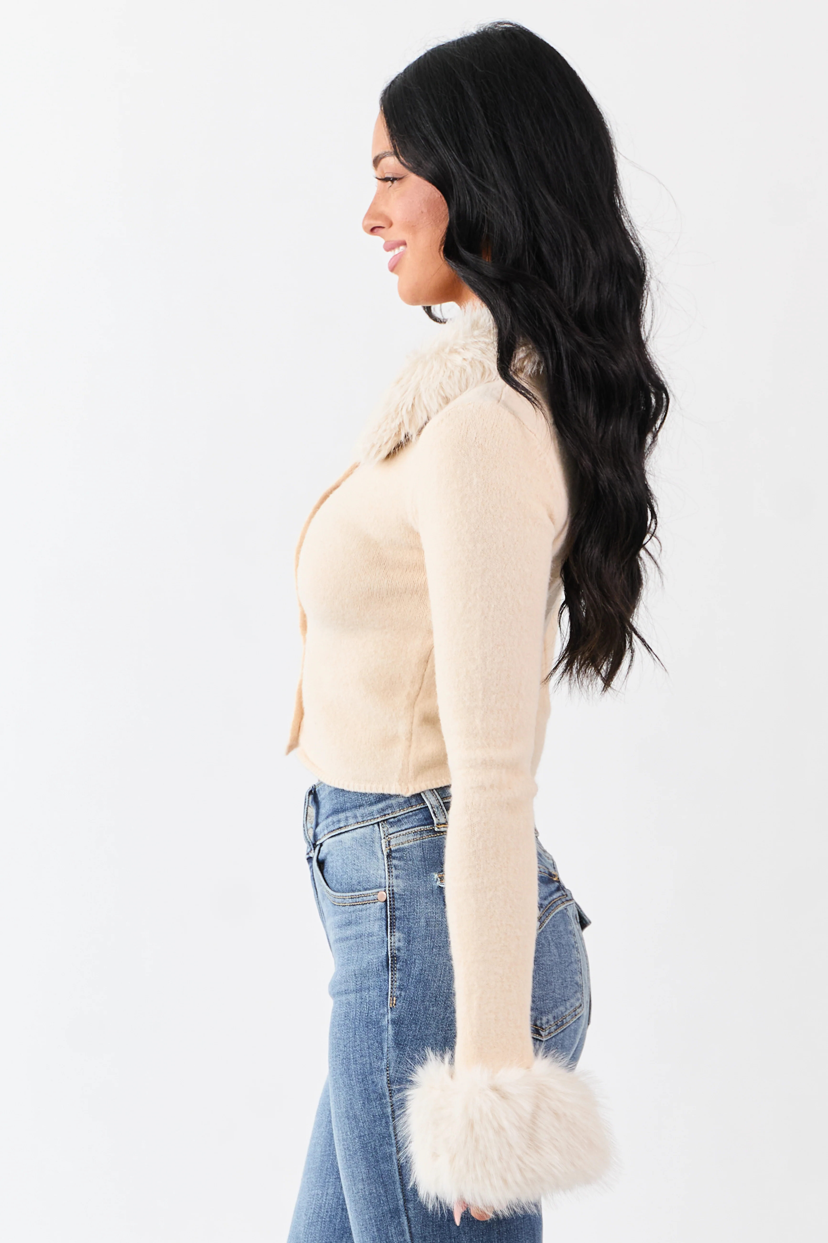 Champagne Faux Fur Trim Cropped Button Up Cardigan - Image 5