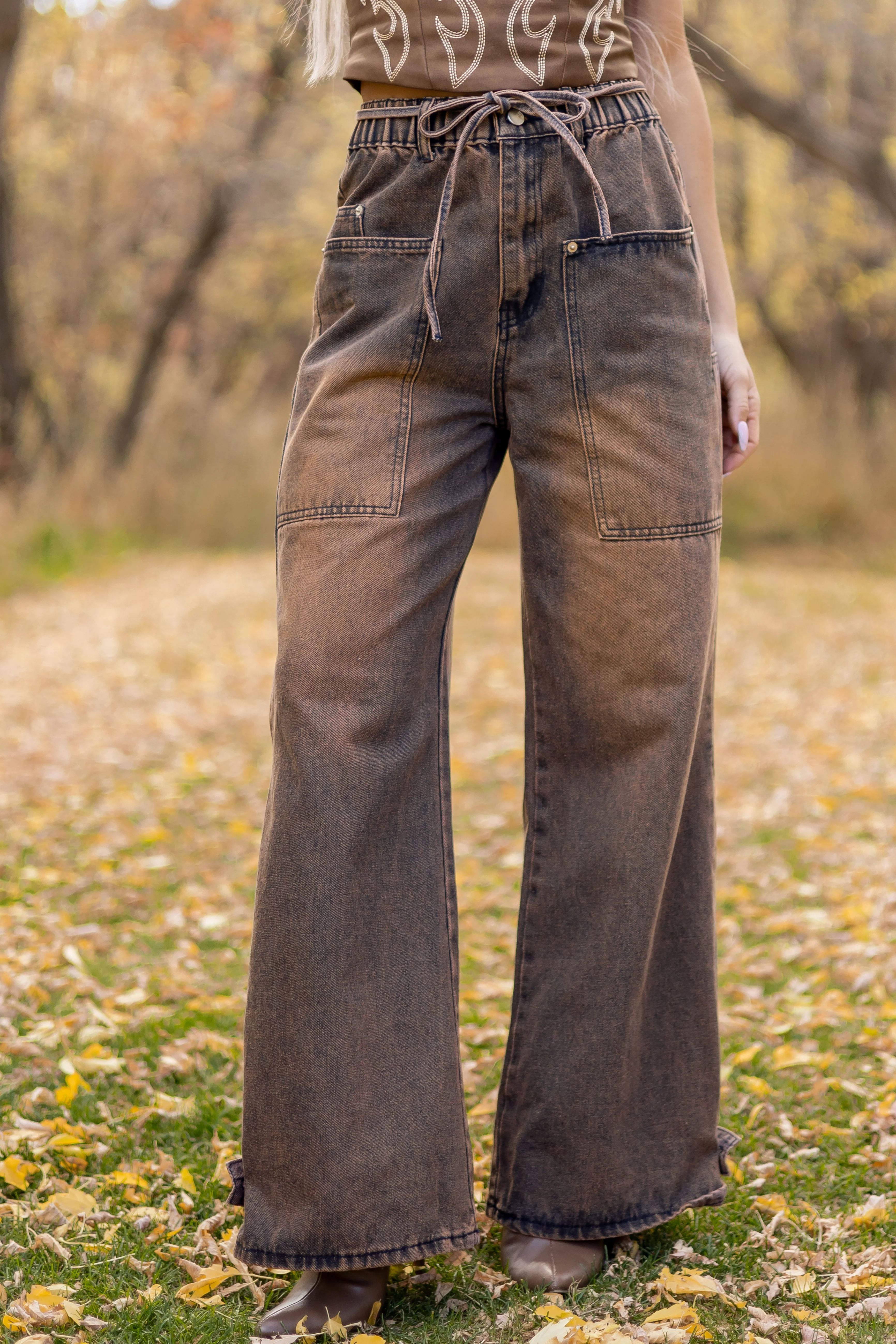 Cocoa Faded Wash Wide Leg High Rise Jeans - Image 8