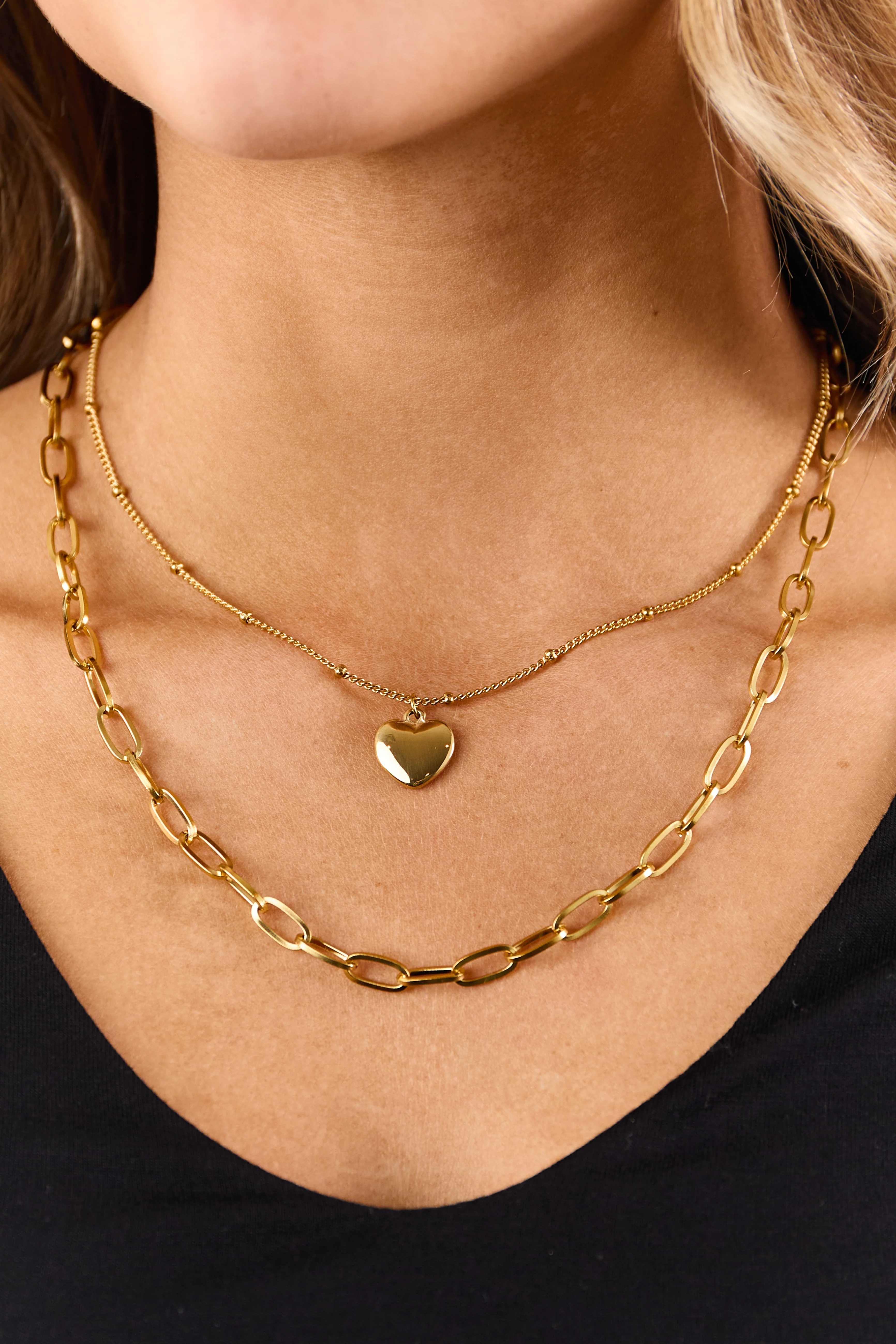 Gold Metallic Chain Heart Detail Necklace Set - Image 2