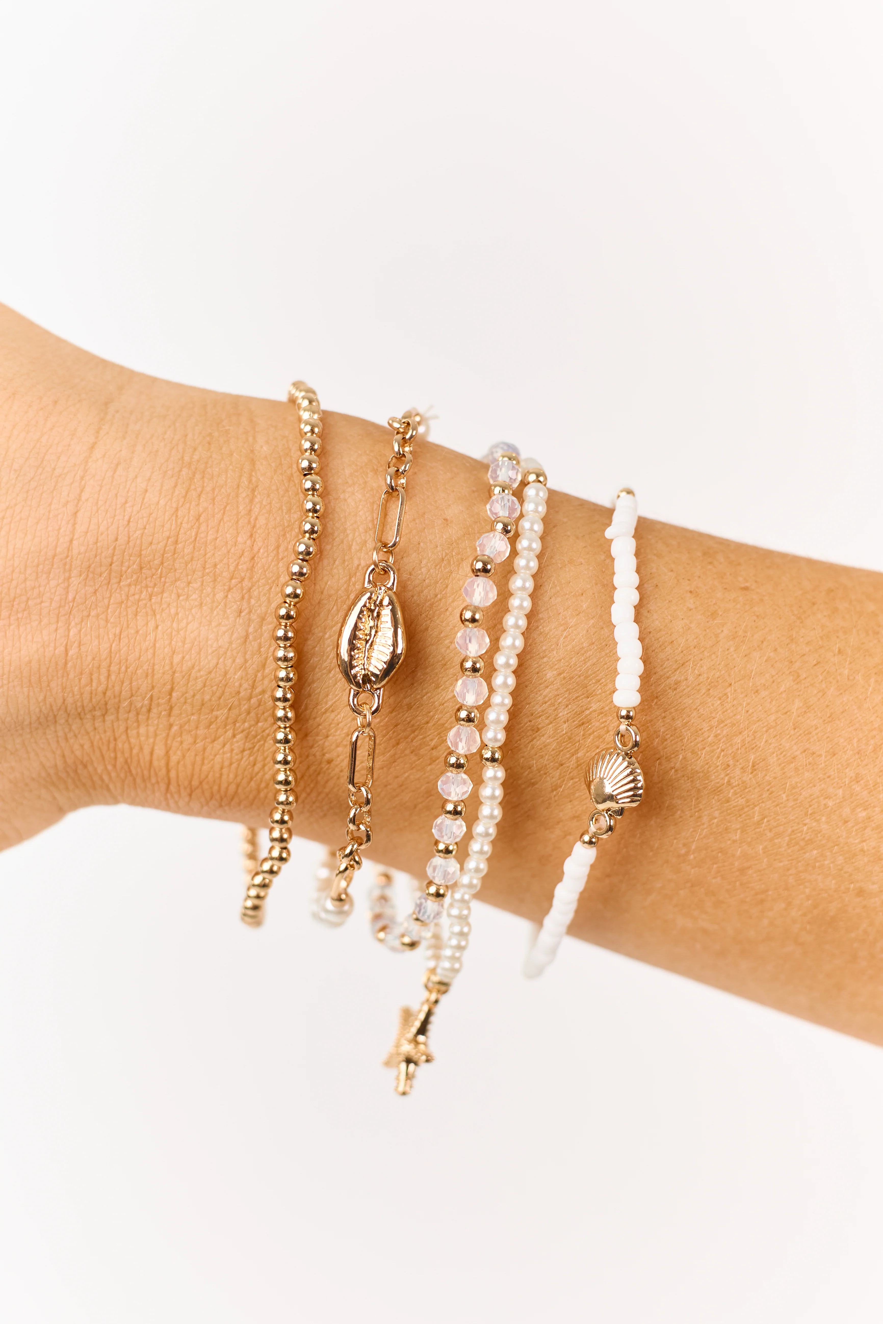 Gold and White Beaded Seashell Pendant Bracelet Set