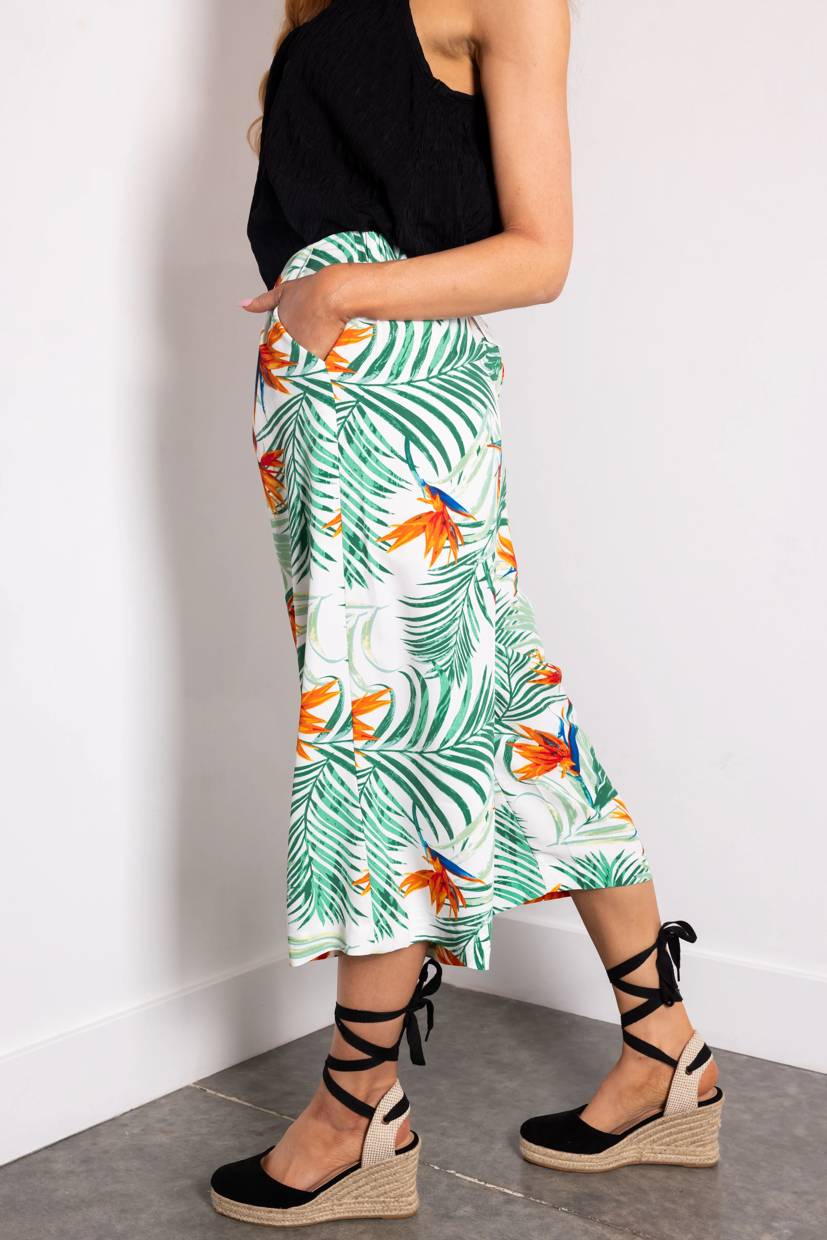 Jade Tropical Print Cropped Wide Leg Pants - Image 3