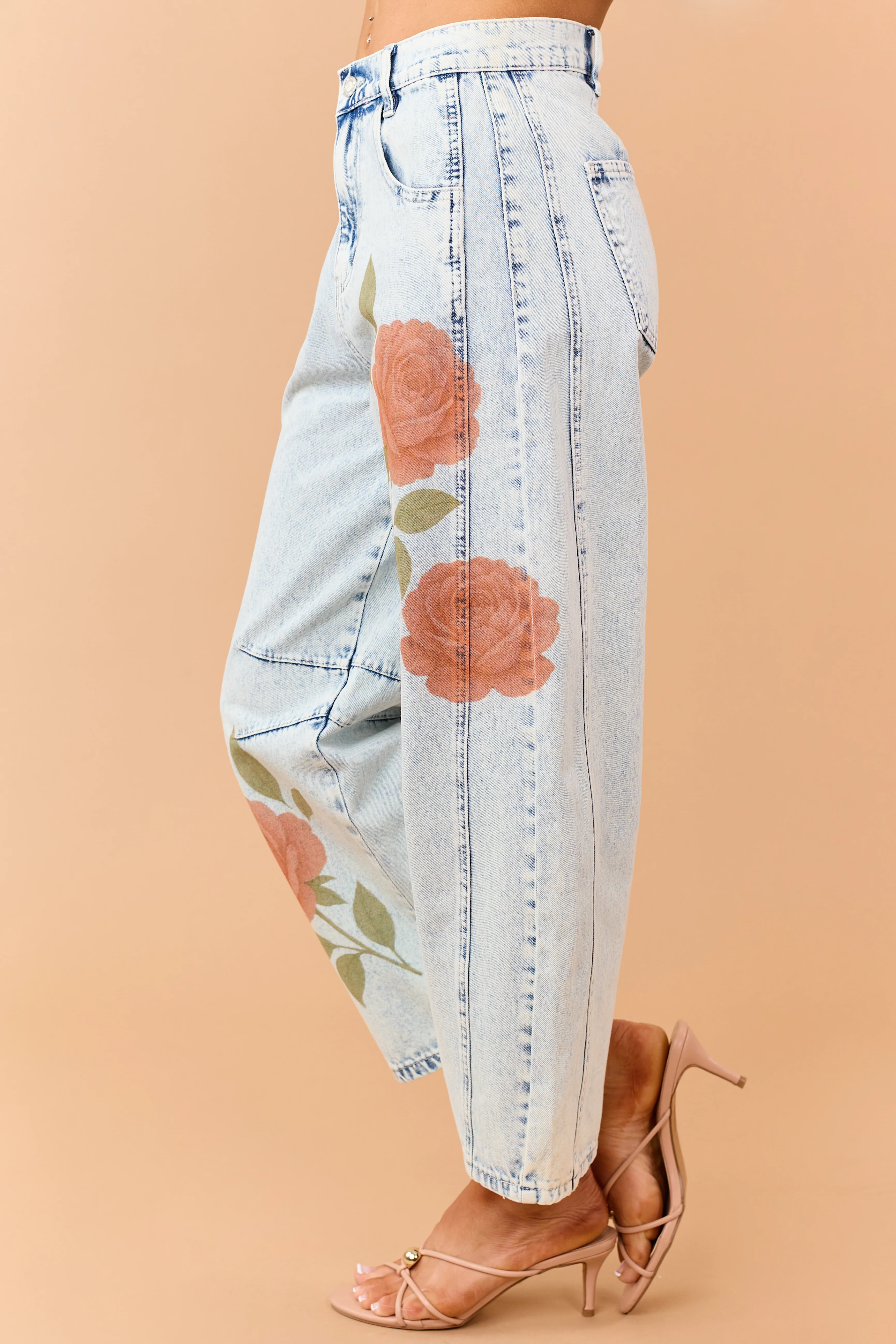 Light Acid Wash Rose Print Crop Barrel Jeans - Image 3