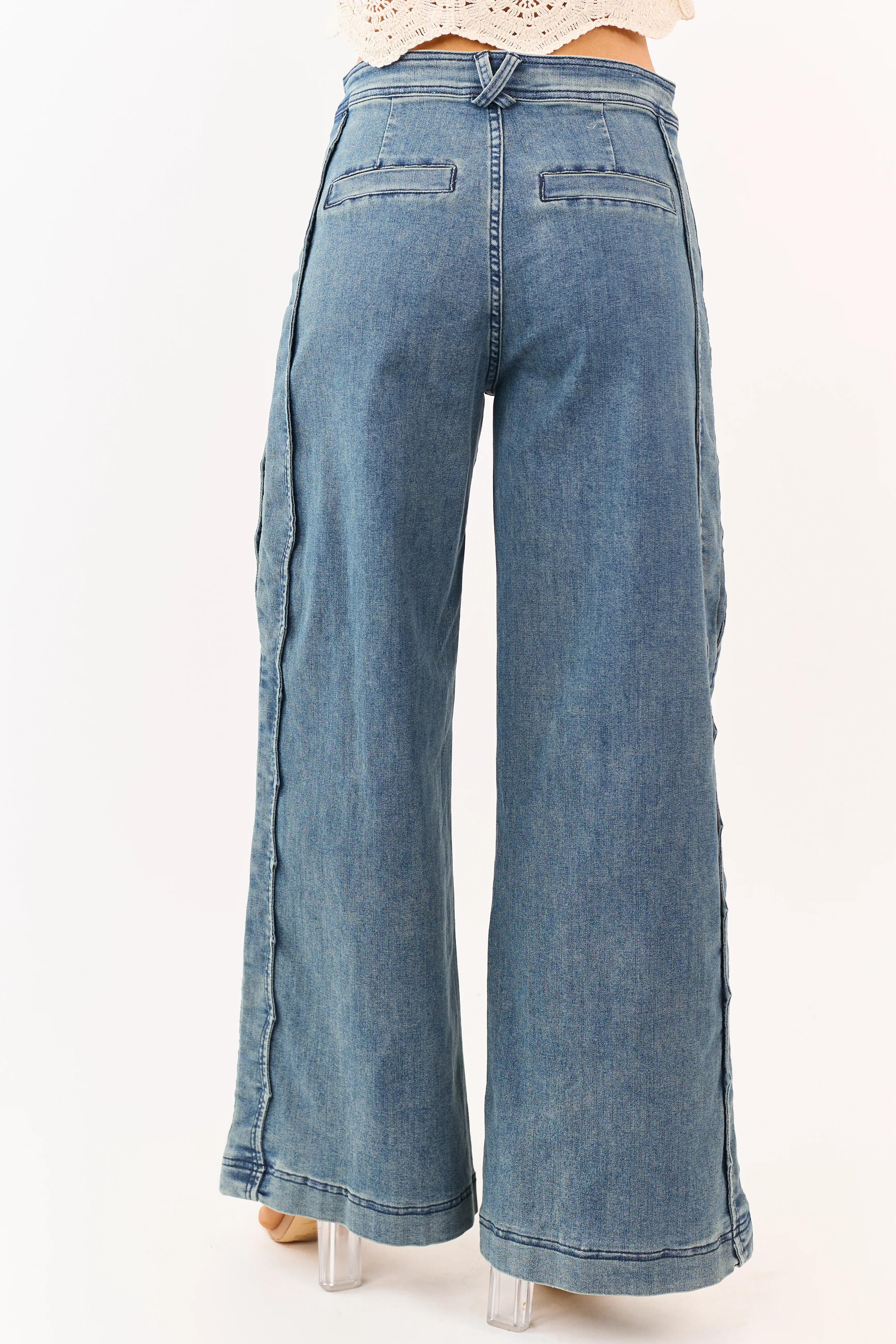 Medium Vintage Wash Scalloped Side Stretch Wide Jeans - Image 4