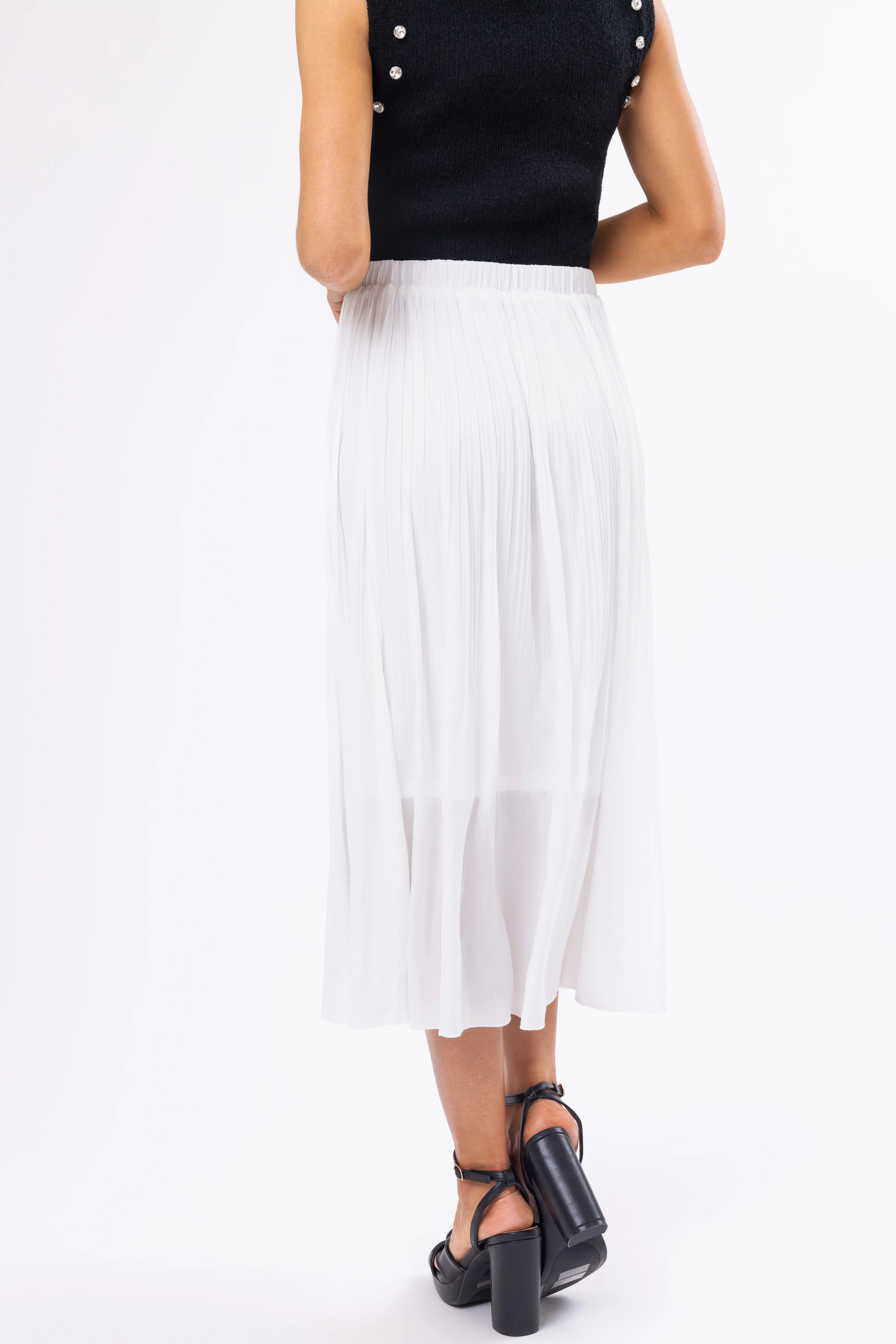 Off White Pleated Elastic Waistband Midi Skirt - Image 4