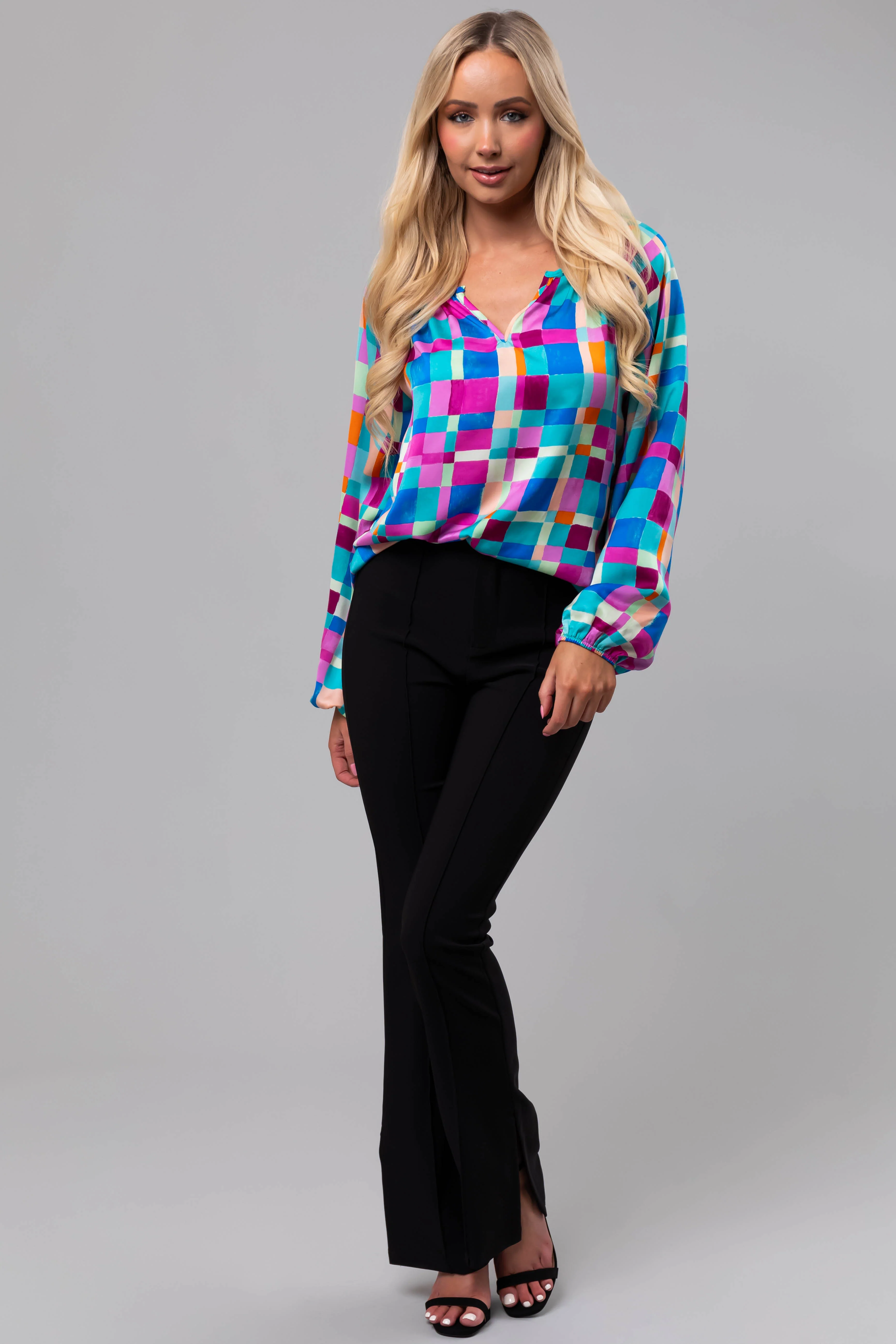 Turquoise Geo Print Long Sleeve V Neck Top - Image 3