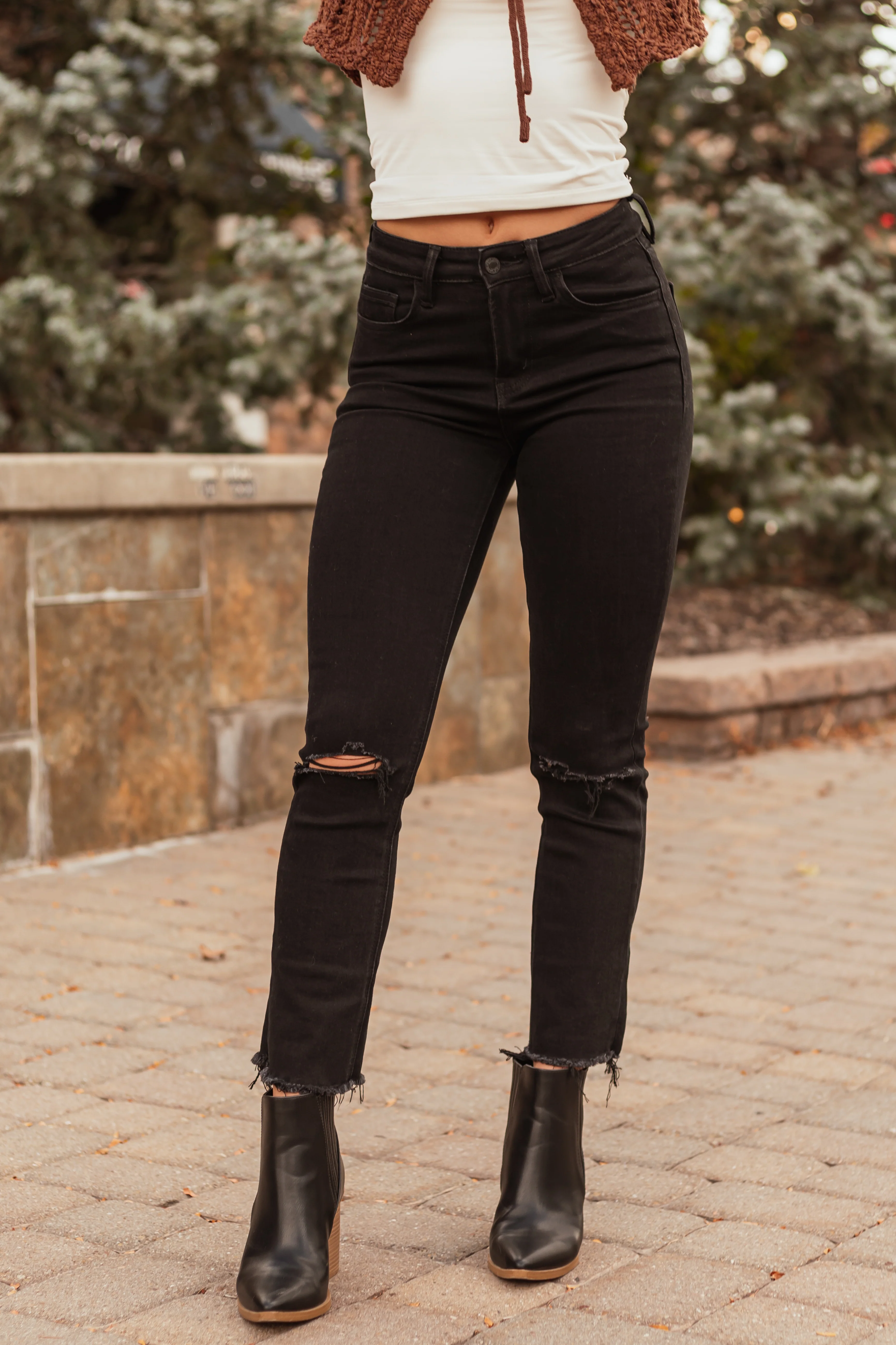 Vervet Black High Rise Slim Straight Jeans - Image 2